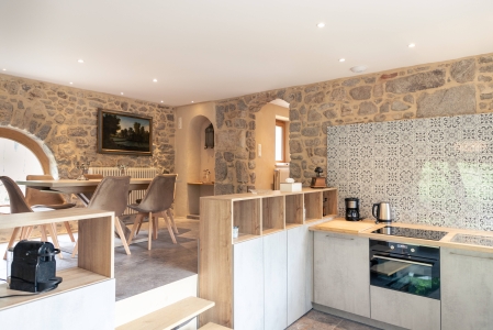 Image hebergement insolite NUIT ROMANTIQUE POUR ELLE ET LUI DANS UNE CASCADE