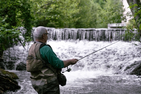 Image hebergement insolite NUIT ROMANTIQUE POUR ELLE ET LUI DANS UNE CASCADE