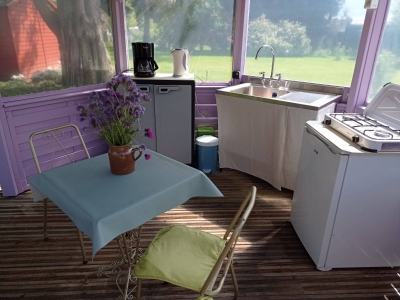 Image hebergement insolite ROULOTTE GITANE