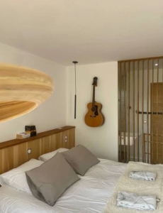 Image hebergement insolite LODGE ELLOS