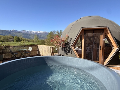 Image hebergement insolite L'&Eacute;TOILE DU B&Eacute;ARN - D&Ocirc;ME AVEC JACUZZI ET VUE PYR&Eacute;N&Eacute;ES