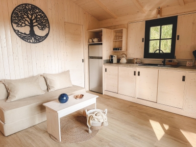 Image hebergement insolite CABANE EST&Egrave;LA