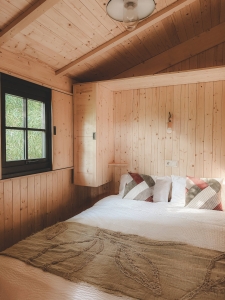 Image hebergement insolite CABANE SELVA