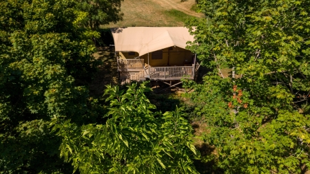 Image hebergement insolite LUXURY LODGE SUR PILOTIS