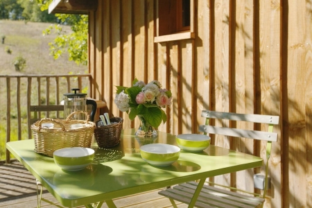 Image hebergement insolite LES CABANES PERCHÉES AUX CABANES DE JEANNE