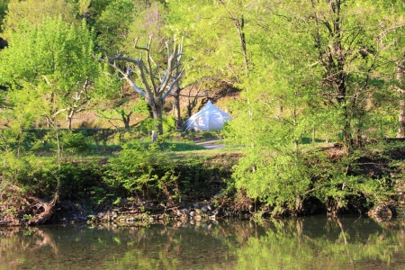 Image hebergement insolite LES CHATAIGNES DU CAMPING LE MOULIN DE LUECH** EN CEVENNES