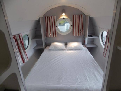 Image hebergement insolite LES AVIONS DU CAMPING LE HAUT-VILLAGE