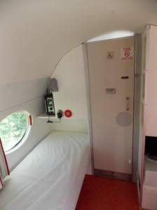 Image hebergement insolite LES AVIONS DU CAMPING LE HAUT-VILLAGE