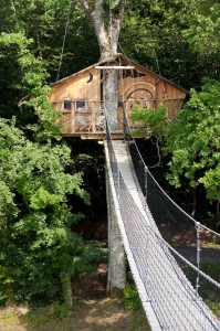 Image hebergement insolite CABANE DANS LES ARBRES (2 PERSONNES)
