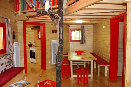 Image hebergement insolite MANOIR DANS LES ARBRES (10 PERSONNES)