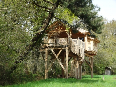 Image hebergement insolite CABANE EN TY