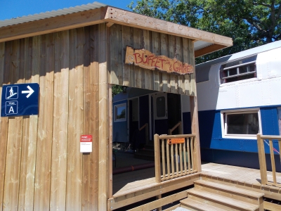 Image hebergement insolite LES WAGONS DU CAMPING LE HAUT VILLAGE