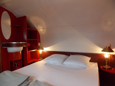 Image hebergement insolite LES WAGONS DU CAMPING LE HAUT VILLAGE