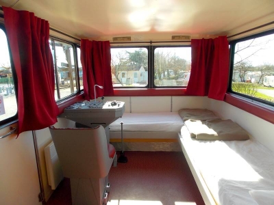 Image hebergement insolite LE TRAMWAY NANTAIS DU CAMPING LE HAUT VILLAGE