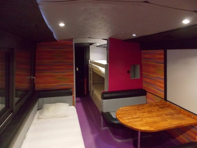 Image hebergement insolite LE BUS VIP STAR DU CAMPING LE HAUT VILLAGE