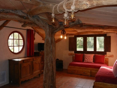 Image hebergement insolite LE GITE DU GOUBELIN : FEERIE, PISCINE ET JACUZZI