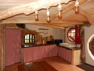 Image hebergement insolite LE GITE DU GOUBELIN : FEERIE, PISCINE ET JACUZZI