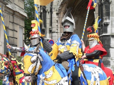 Image hebergement insolite LES ROULOTTES DE LA RISLE : PISCINE ET JACUZZI