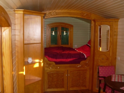 Image hebergement insolite ROULOTTE OLIVIA