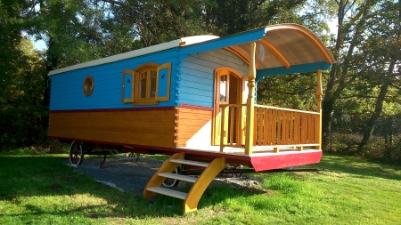 Image hebergement insolite ROULOTTE MIRANDA