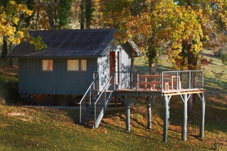 Image hebergement insolite LA PRADELA - TINY HOUSE AVEC JACUZZI DES CABANES DE JEANNE