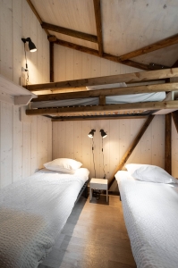 Image hebergement insolite CABANE DU TRAPPEUR