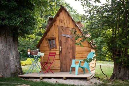 Image hebergement insolite CABANE MAGIQUE