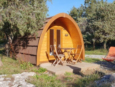 Image hebergement insolite CABANE POD INSOLITE DANS LES GORGES DE L ARDECHE