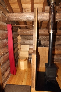 Image hebergement insolite CABANE CHAMOIS