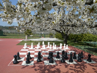 Image hebergement insolite ROULOTTE AUX VOLETS ROUGES