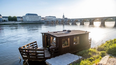 Image hebergement insolite LE MARTIN PÊCHEUR