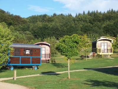 Image hebergement insolite ROULOTTE GÎTE
