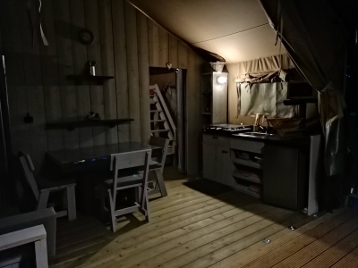 Image hebergement insolite TENTE LODGE RENARD 5 PERSONNES